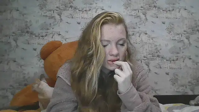 Snapshot of Eveline_May chatting on October 7, 2025, 4:26 pm Eveline May online show from October 7, 2025, 4:26 pm