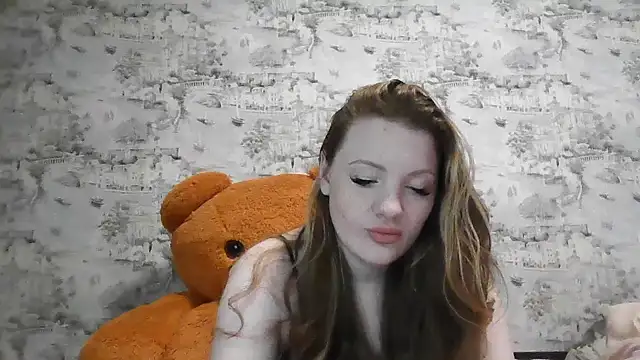 Eveline May online show from February 17, 2026, 1:07 pm