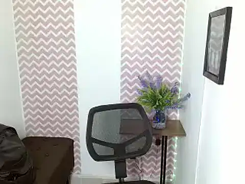 Snapshot of dayanacarson chatting on June 19, 2026, 6:12 pm dayanacarson online show from June 19, 2026, 6:12 pm