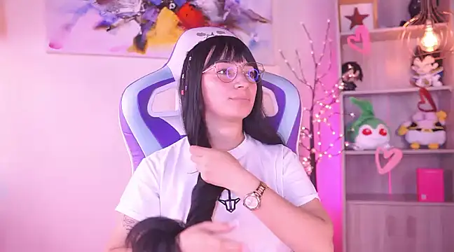 issa monterrey online show from March 9, 2025, 2:21 pm