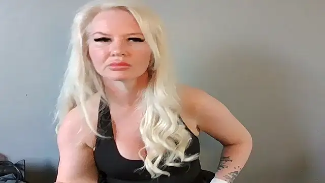 Blonde-Grace online show from May 12, 2026, 2:58 pm