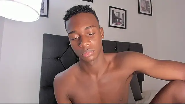 noah johes online show from March 18, 2026, 3:42 am