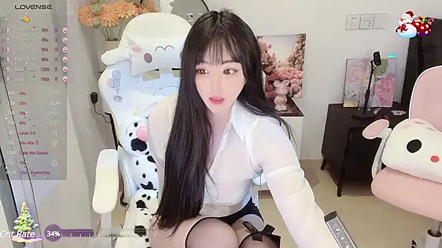 Snapshot of Milla-z chatting on February 26, 2025, 11:41 am Milla-z online show from February 26, 2025, 11:41 am