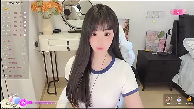 Snapshot of Milla-z chatting on March 23, 2025, 7:20 am Milla-z online show from March 23, 2025, 7:20 am