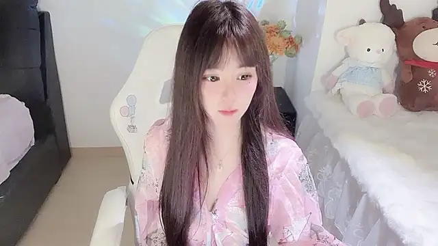 Snapshot of Milla-z chatting on September 15, 2025, 11:21 am Milla-z online show from September 15, 2025, 11:21 am