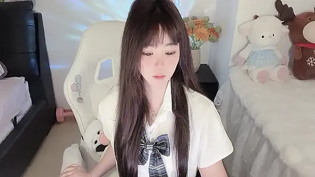 Snapshot of Milla-z chatting on September 21, 2025, 7:32 am Milla-z online show from September 21, 2025, 7:32 am