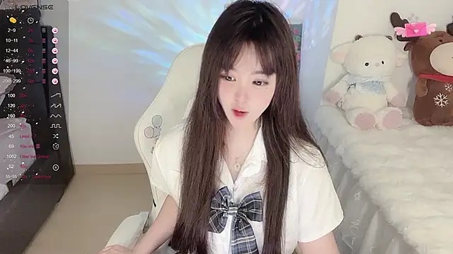 Snapshot of Milla-z chatting on October 5, 2025, 9:07 am Milla-z online show from October 5, 2025, 9:07 am