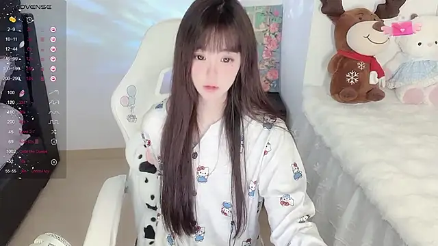 Snapshot of Milla-z chatting on October 27, 2025, 3:21 am Milla-z online show from October 27, 2025, 3:21 am