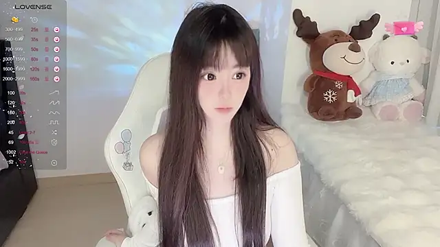 Snapshot of Milla-z chatting on October 28, 2025, 9:35 am Milla-z online show from October 28, 2025, 9:35 am