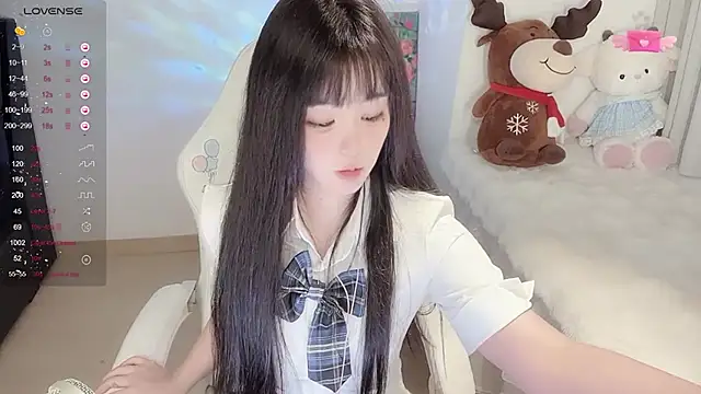 Snapshot of Milla-z chatting on November 16, 2025, 9:48 am Milla-z online show from November 16, 2025, 9:48 am