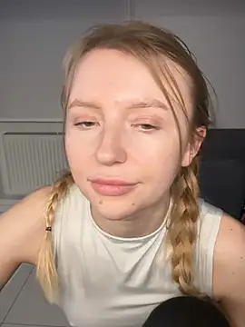 Snapshot of EvaBrooklyn chatting on March 14, 2025, 8:49 pm EvaBrooklyn online show from March 14, 2025, 8:49 pm