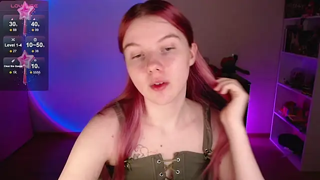 Snapshot of Strawberry_juli chatting on November 13, 2025, 1:21 pm Strawberry juli online show from November 13, 2025, 1:21 pm