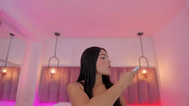 Haily b online show from December 4, 2025, 7:55 pm