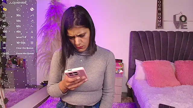 miaoconell online show from June 22, 2026, 3:25 am