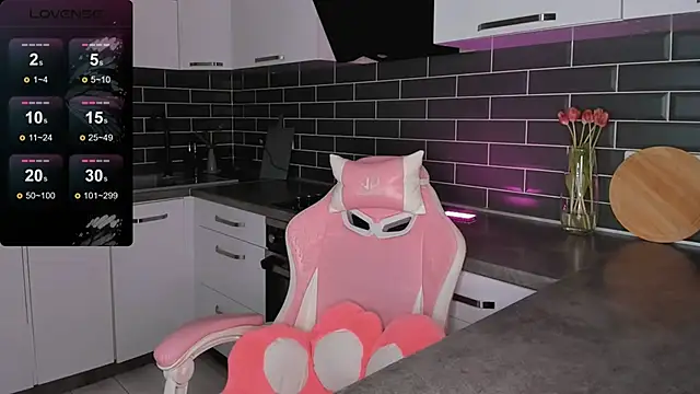 ShaiyaMinn3 online show from March 14, 2026, 4:01 pm