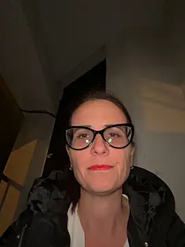 NataKitten online show from December 5, 2025, 4:03 pm