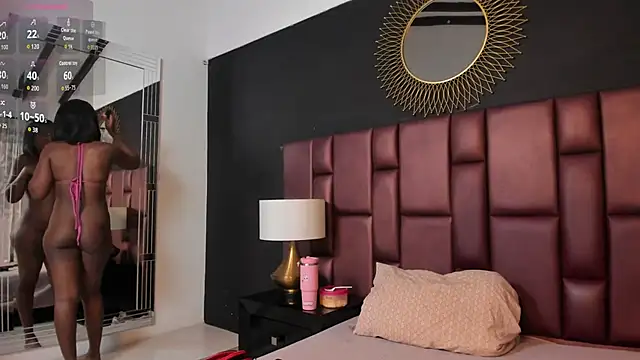 Snapshot of RitaGibsonn chatting on October 16, 2025, 7:37 pm RitaGibsonn online show from October 16, 2025, 7:37 pm