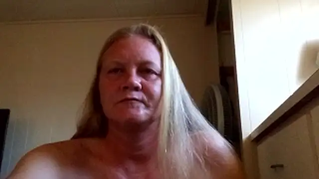 wetnwildforyou online show from September 19, 2025, 1:12 pm