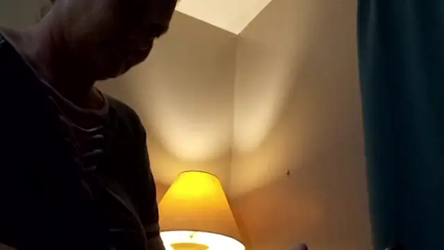 wetnwildforyou online show from November 4, 2025, 4:44 am