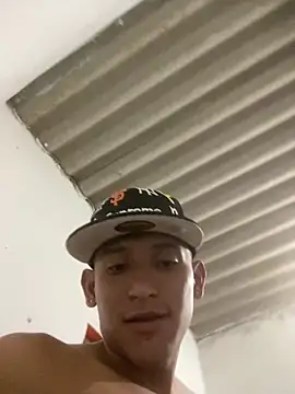 Snapshot of Babyalienqm chatting on March 29, 2026, 6:46 am Babyalienqm online show from March 29, 2026, 6:46 am