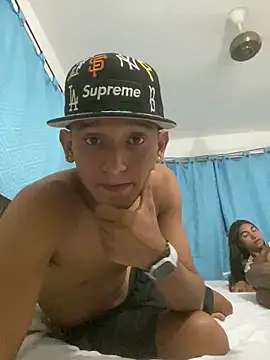 Snapshot of Babyalienqm chatting on April 2, 2026, 7:28 am Babyalienqm online show from April 2, 2026, 7:28 am