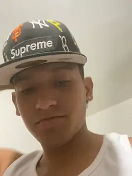 Snapshot of Babyalienqm chatting on April 5, 2026, 4:20 am Babyalienqm online show from April 5, 2026, 4:20 am