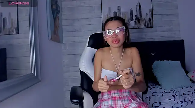 Snapshot of Aida_princess chatting on February 28, 2025, 5:26 am Aida princess online show from February 28, 2025, 5:26 am