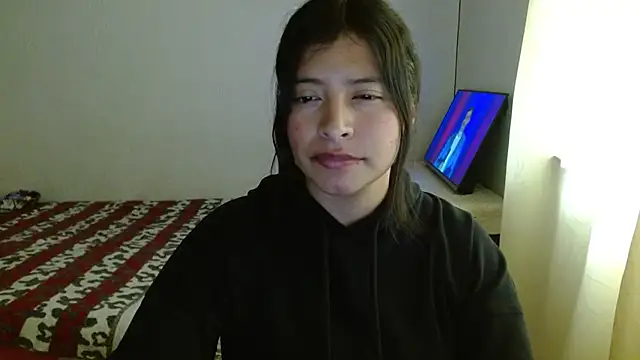 Snapshot of saralo__ chatting on April 5, 2026, 7:55 pm saralo online show from April 5, 2026, 7:55 pm