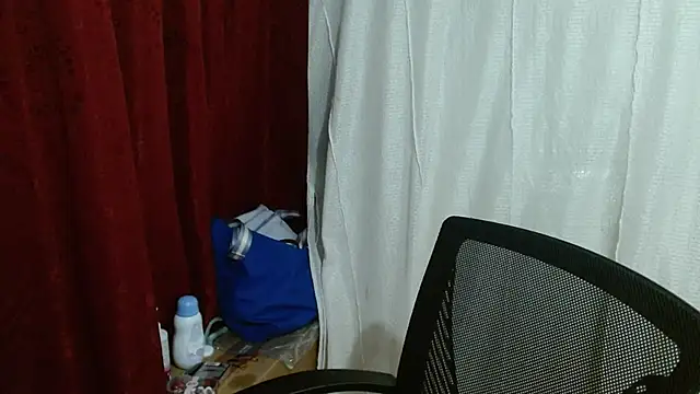 Snapshot of saralo__ chatting on April 16, 2026, 11:18 pm saralo online show from April 16, 2026, 11:18 pm
