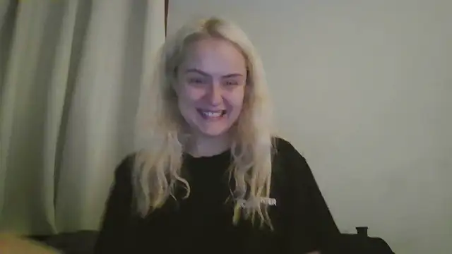 sluttypumpkin online show from July 16, 2026, 2:39 am