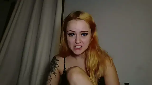 sluttypumpkin online show from July 29, 2026, 9:40 am