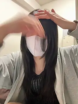 Snapshot of daiyo_kai_Gutara chatting on May 5, 2026, 1:08 pm daiyo kai Gutara online show from May 5, 2026, 1:08 pm