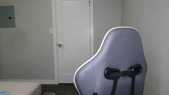 kurvibabe online show from March 15, 2026, 7:20 pm