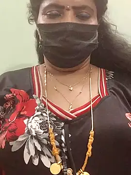 Snapshot of abinaya26 chatting on March 18, 2025, 10:26 pm abinaya26 online show from March 18, 2025, 10:26 pm