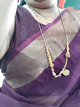 Snapshot of abinaya26 chatting on September 24, 2025, 8:17 am abinaya26 online show from September 24, 2025, 8:17 am