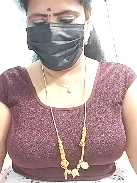 Snapshot of abinaya26 chatting on September 27, 2025, 7:19 pm abinaya26 online show from September 27, 2025, 7:19 pm