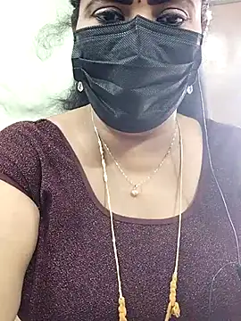 Snapshot of abinaya26 chatting on September 28, 2025, 7:25 am abinaya26 online show from September 28, 2025, 7:25 am