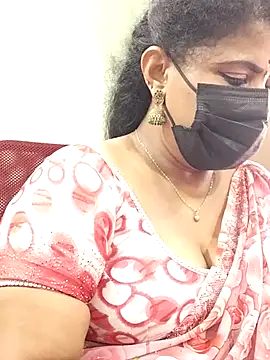 Snapshot of abinaya26 chatting on October 10, 2025, 5:39 am abinaya26 online show from October 10, 2025, 5:39 am