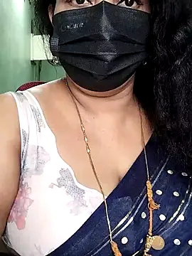 Snapshot of abinaya26 chatting on October 21, 2025, 7:20 am abinaya26 online show from October 21, 2025, 7:20 am