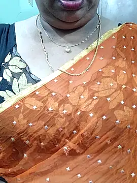 Snapshot of abinaya26 chatting on November 5, 2025, 3:45 pm abinaya26 online show from November 5, 2025, 3:45 pm