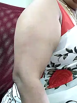 Snapshot of abinaya26 chatting on November 10, 2025, 6:01 am abinaya26 online show from November 10, 2025, 6:01 am