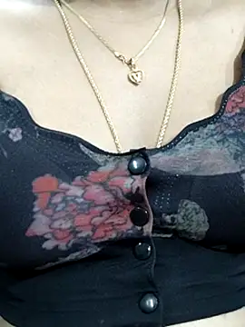 Snapshot of abinaya26 chatting on November 14, 2025, 7:23 pm abinaya26 online show from November 14, 2025, 7:23 pm