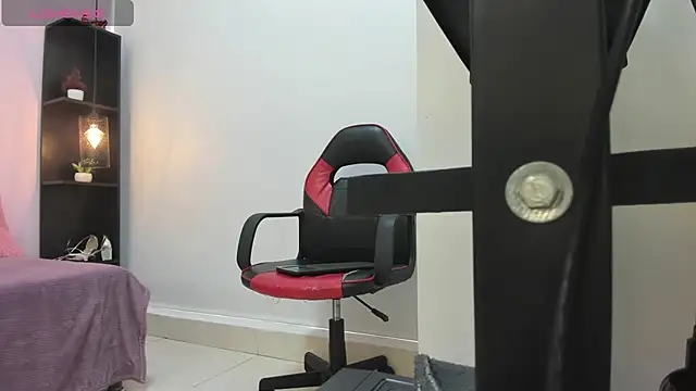 Bonniie 22 online show from March 17, 2025, 5:38 pm