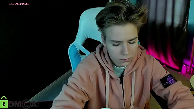 Jean Wilsons online show from March 20, 2025, 10:10 am