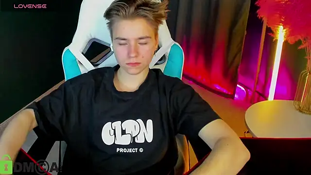 Jean Wilsons online show from March 21, 2025, 2:07 pm