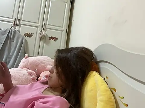 ladypaggy online show from March 4, 2025, 3:48 pm