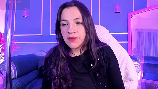 Snapshot of TaraTaylorr chatting on November 22, 2025, 3:05 am TaraTaylorr online show from November 22, 2025, 3:05 am