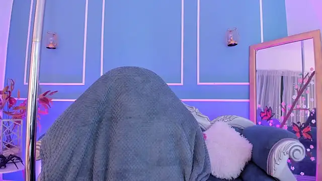 TaraTaylorr online show from June 20, 2026, 3:20 am