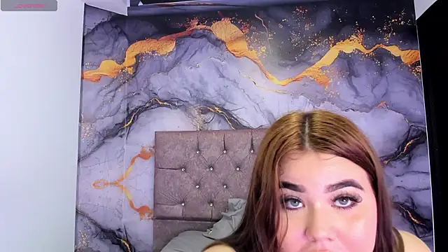 MadissonLee   online show from November 28, 2025, 12:52 pm