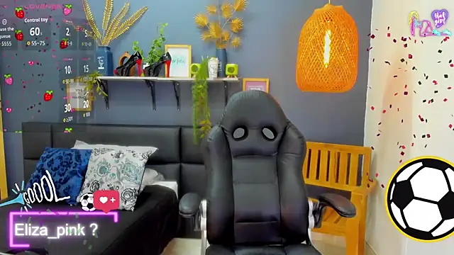 Snapshot of yessila_parker chatting on June 13, 2026, 8:45 am yessila parker online show from June 13, 2026, 8:45 am